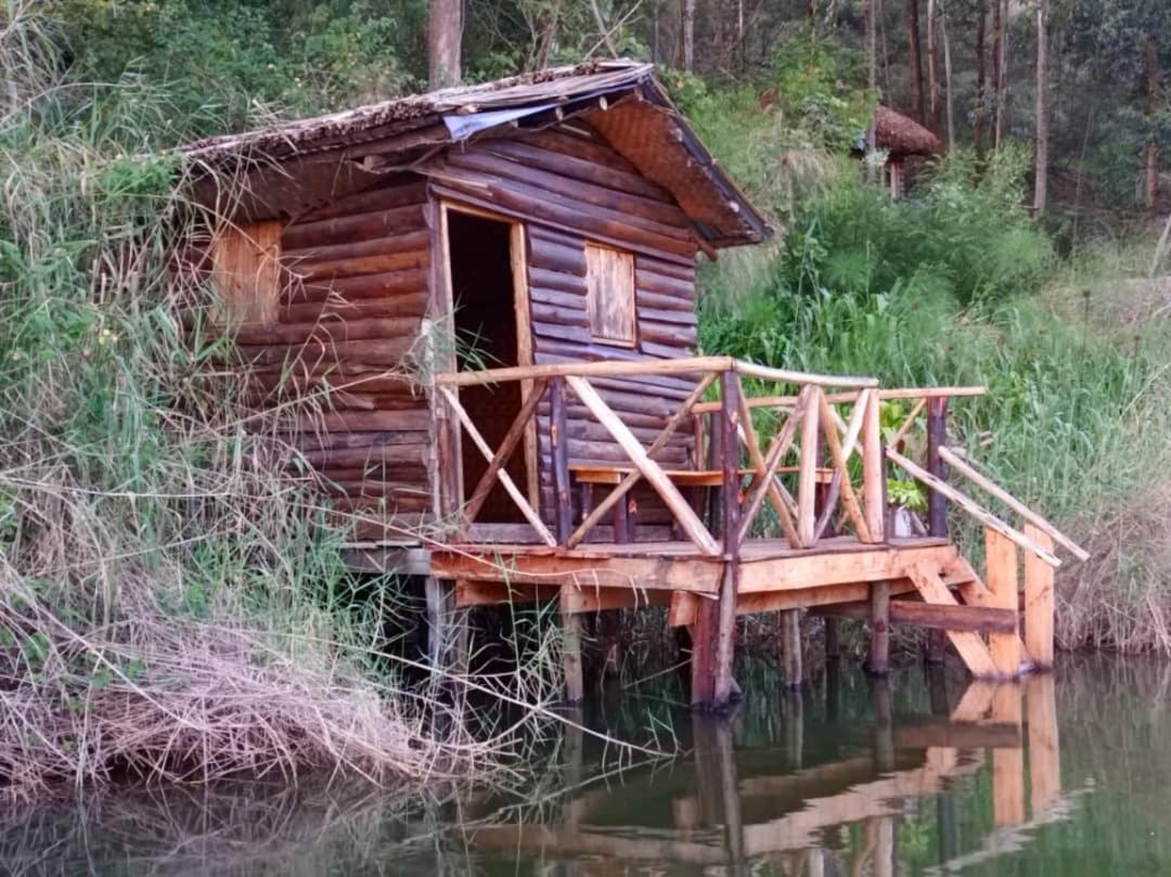 Om Hostel Bunyonyi Kabale Eksteriør bilde